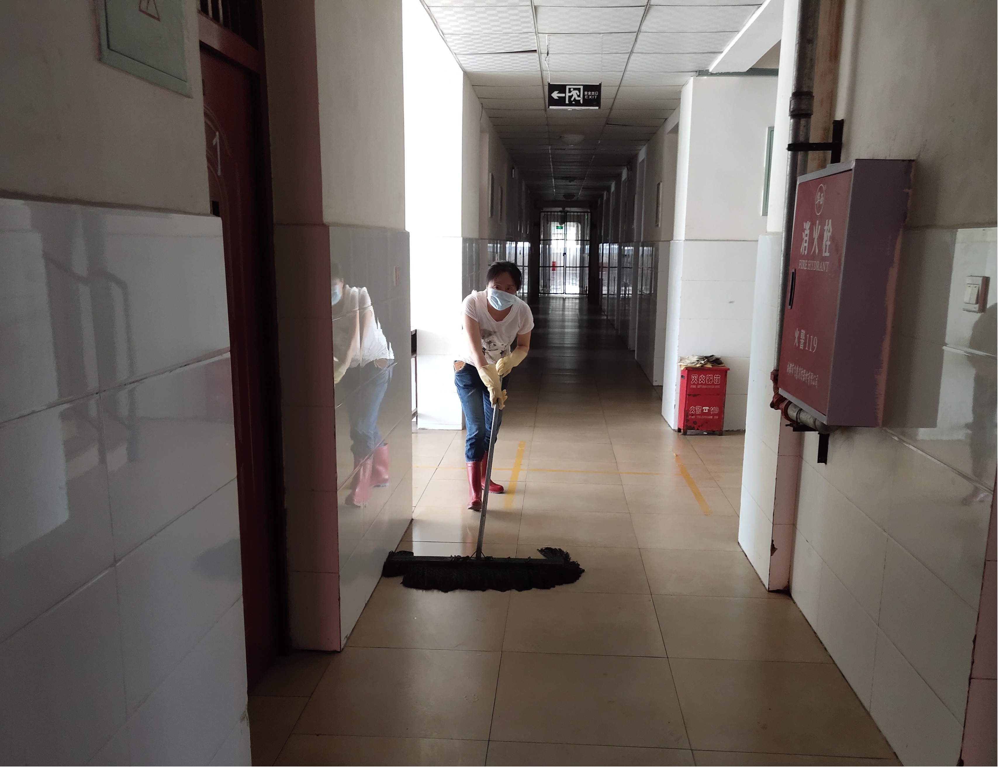 以劳动的名义，绽放校园美丽