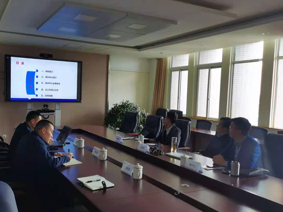 布市场化大局   谋持续发展新路—四川君凯科技有限公司总经理谢中全一行到?？剐Ｆ蠛献髑⑻? onError=