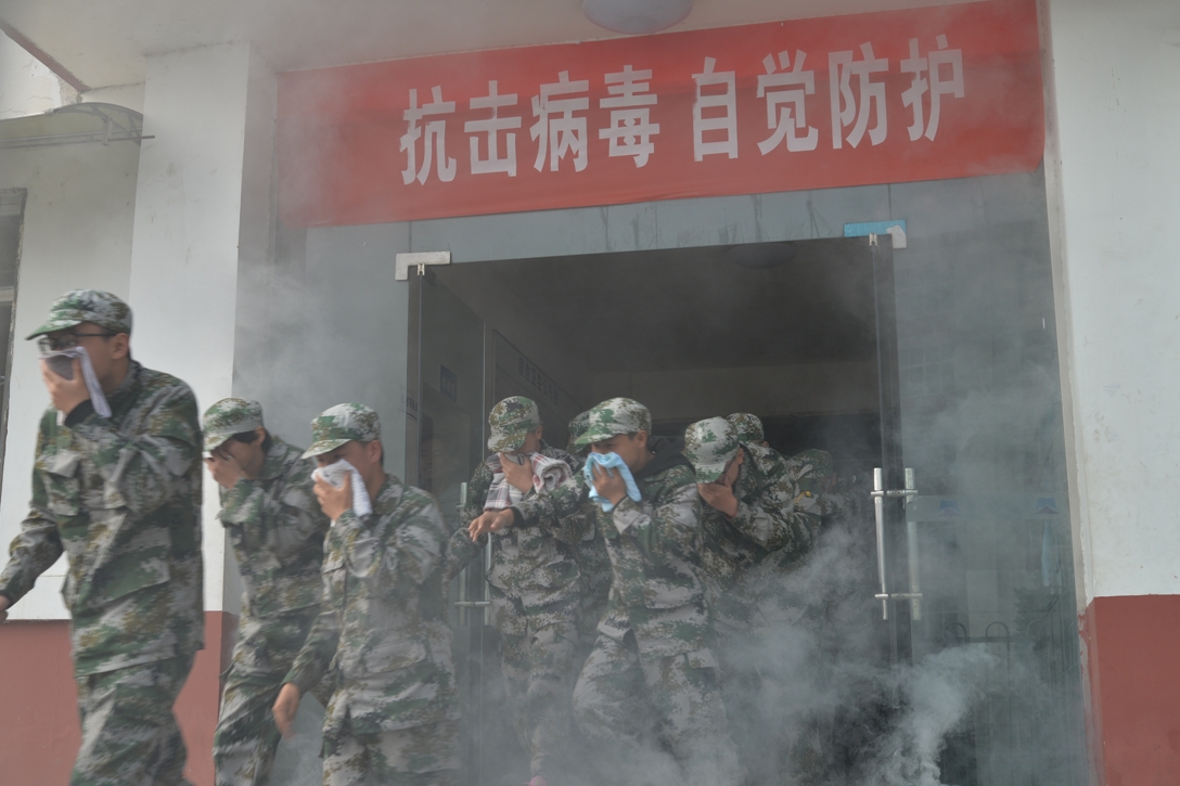 加强消防演练，树立安全意识