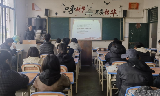 缅怀先人志，共筑中华魂 ——数字科学系组织开展清明节主题活动
